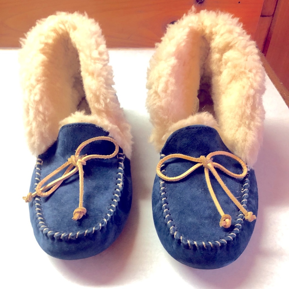 Ugg Navy Alena slippers